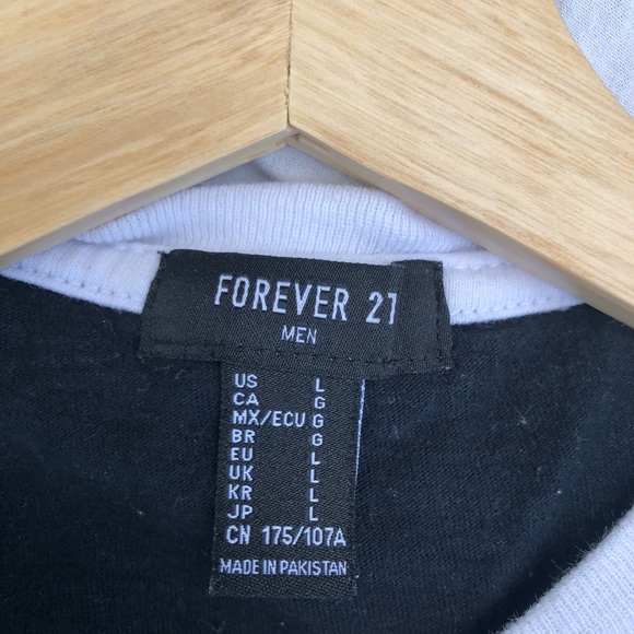 T-shirt - Picture 2 of 2